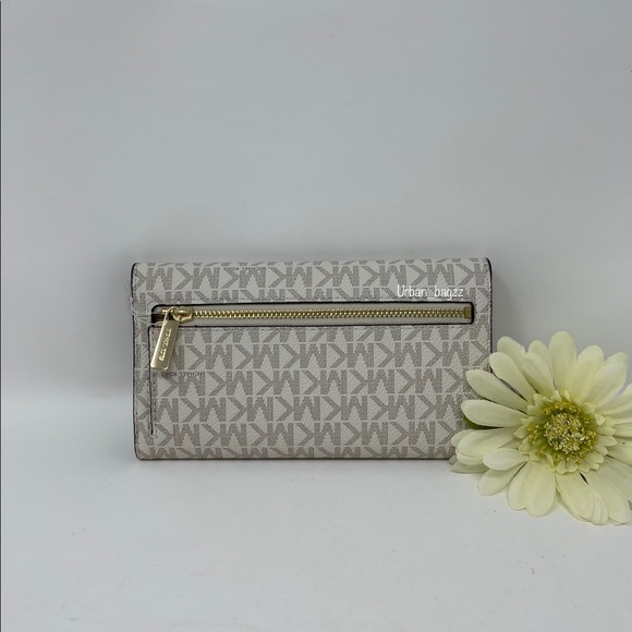 Michael Kors JST Large Trifold Wallet - Picture 5 of 10